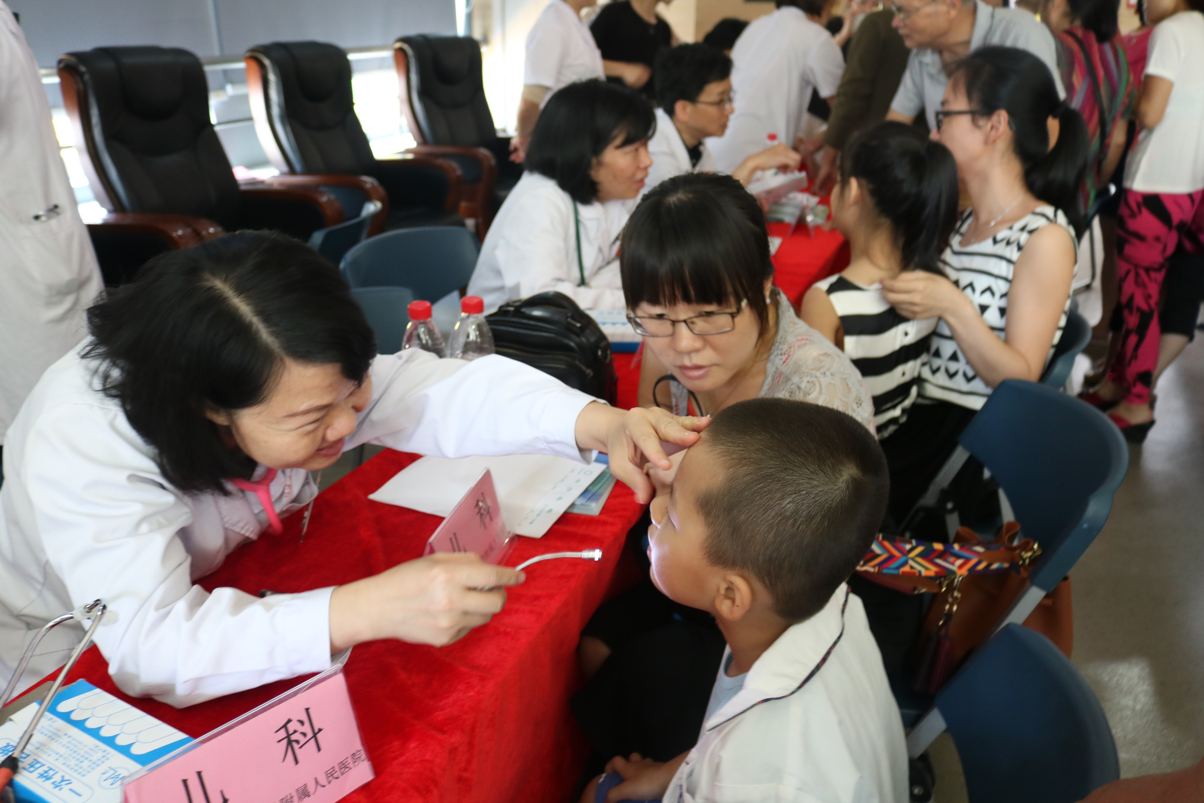 兒科王菊霞主任義診1.JPG